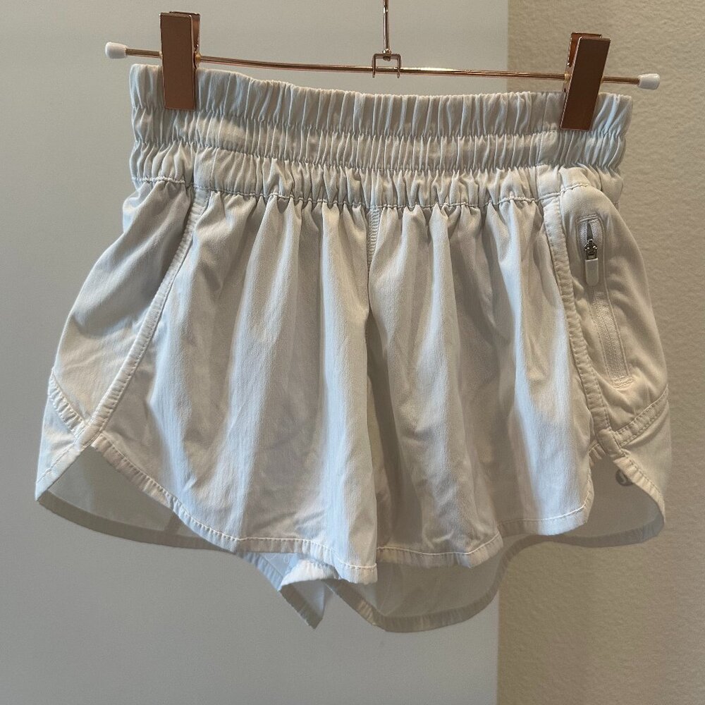 Lululemon Hotty Hot Lined Short - White Sz 4